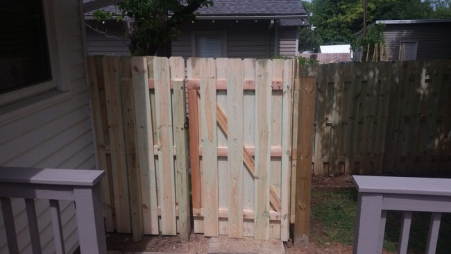 fence26