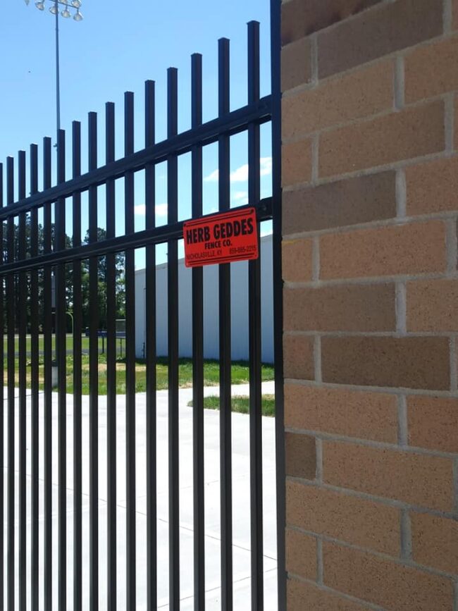 fence104